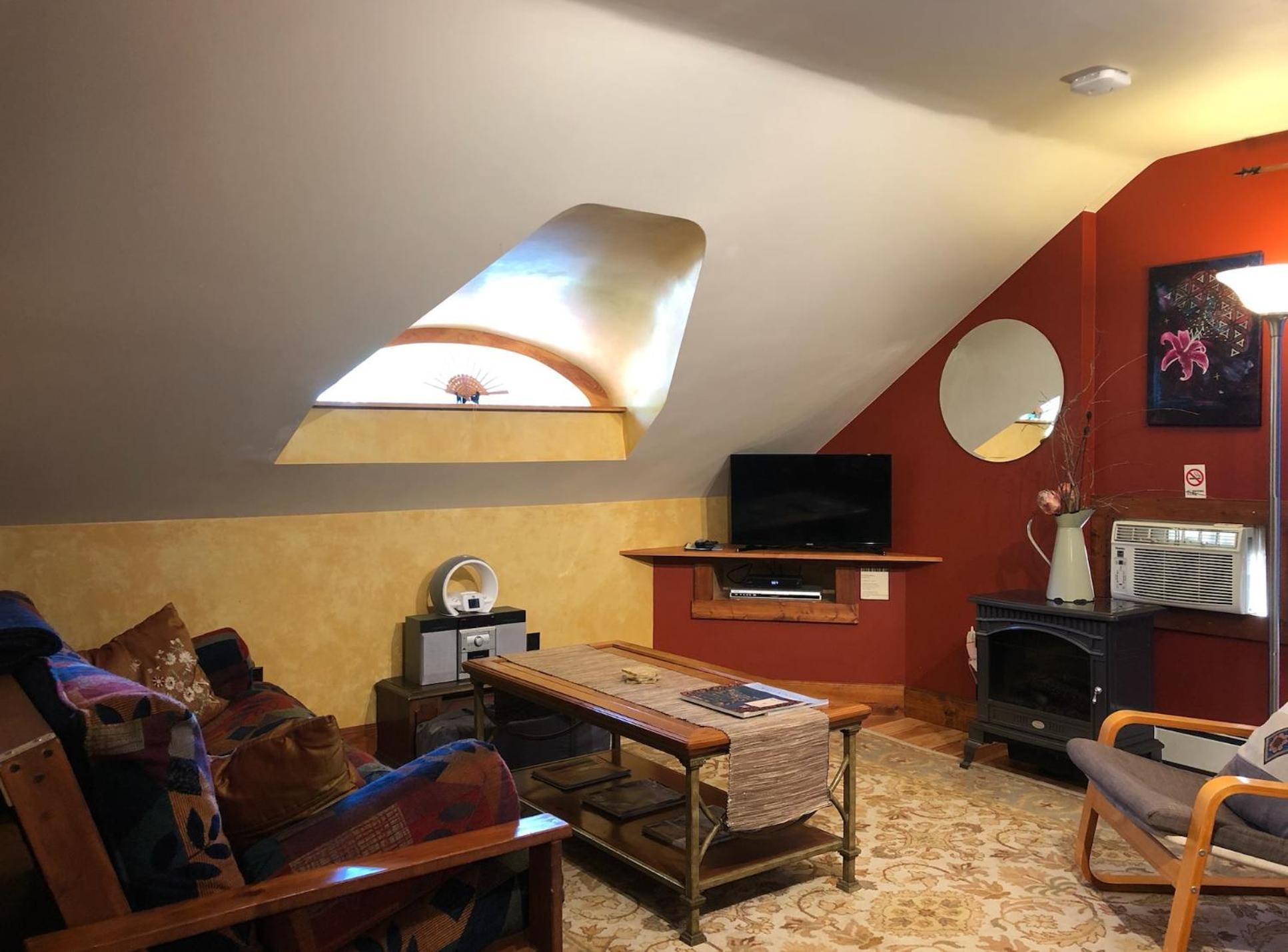 Wheelchair Accessible 2 Bedroom Downtown Suite Urban Comfort- Pet-Friendly, Nelson Exterior photo