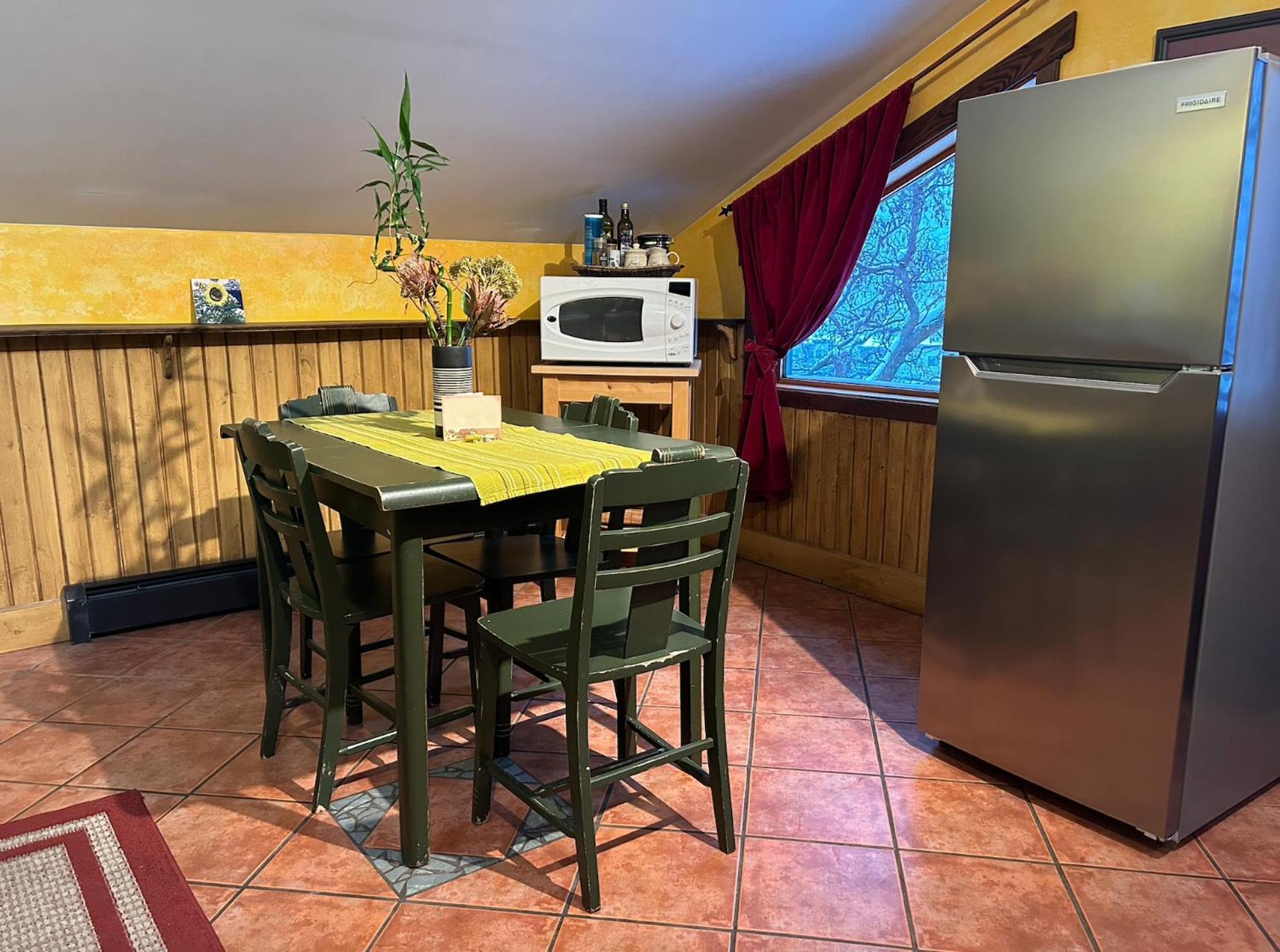 Mistisos Place Vacation Rentals Nelson Exterior photo