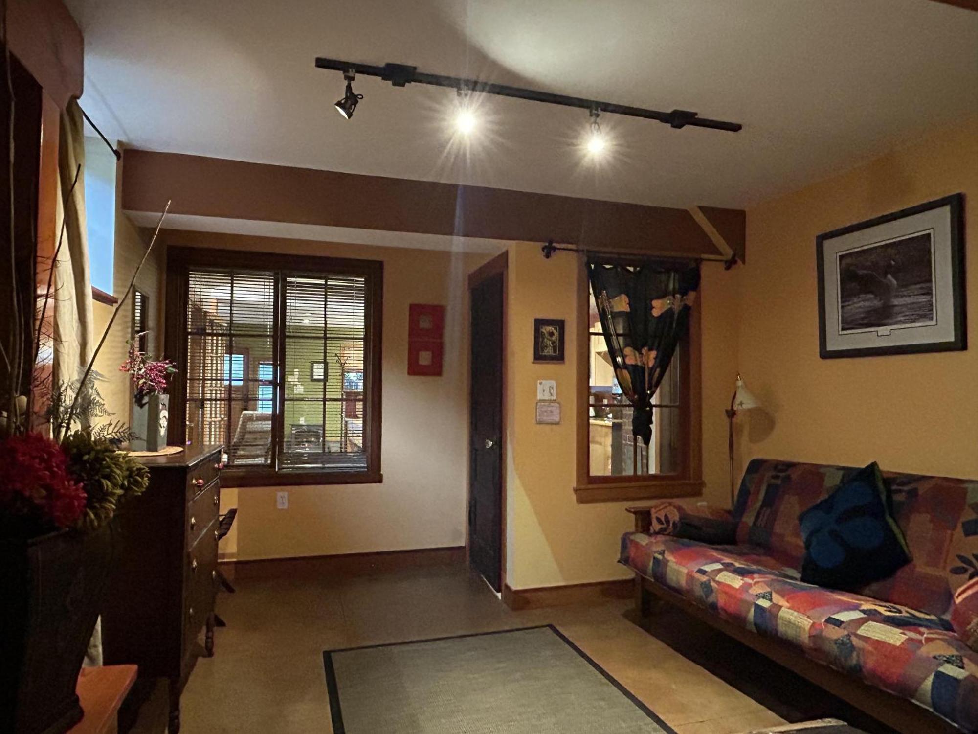 Mistisos Place Vacation Rentals Nelson Exterior photo