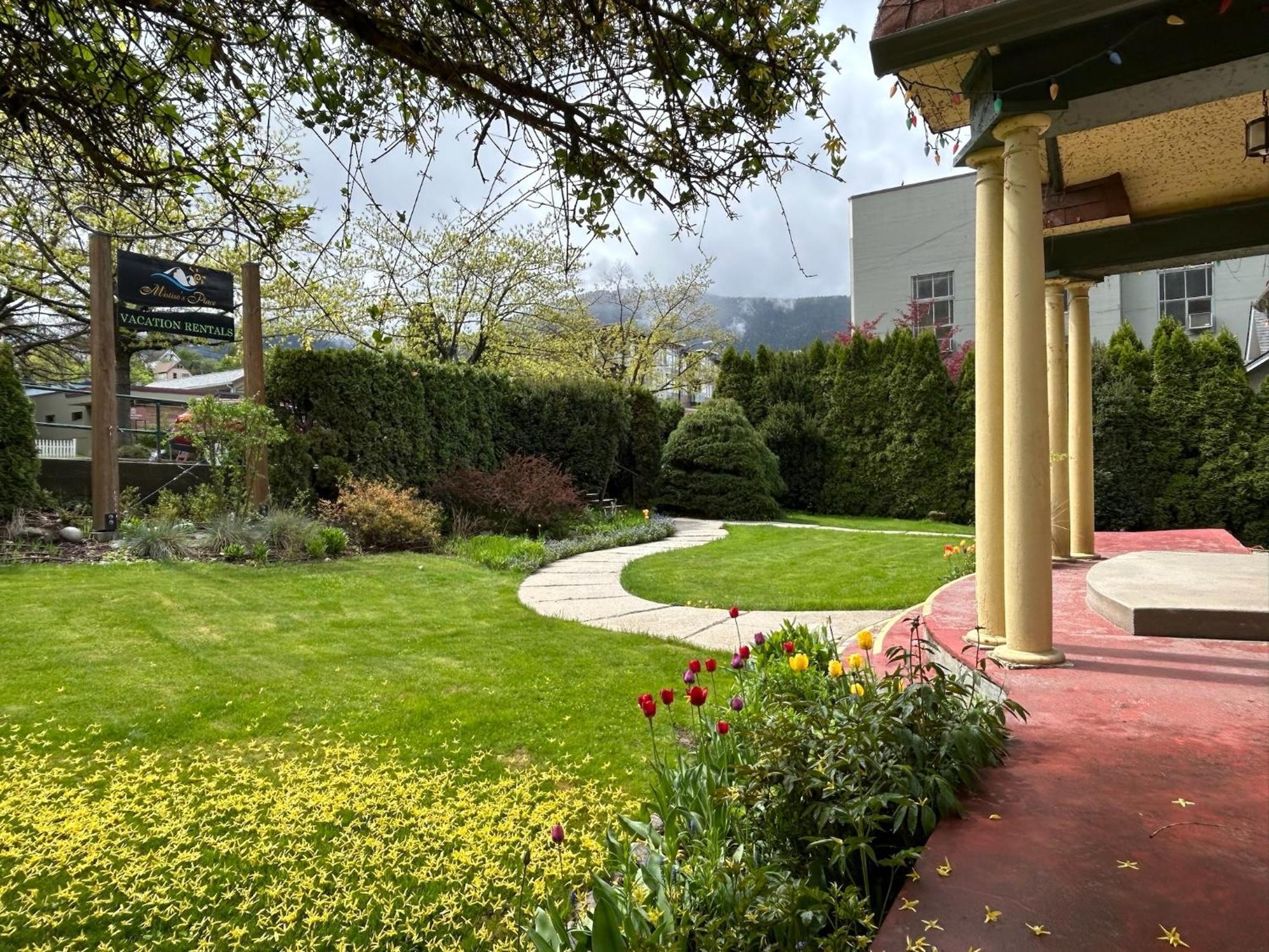 Mistisos Place Vacation Rentals Nelson Exterior photo