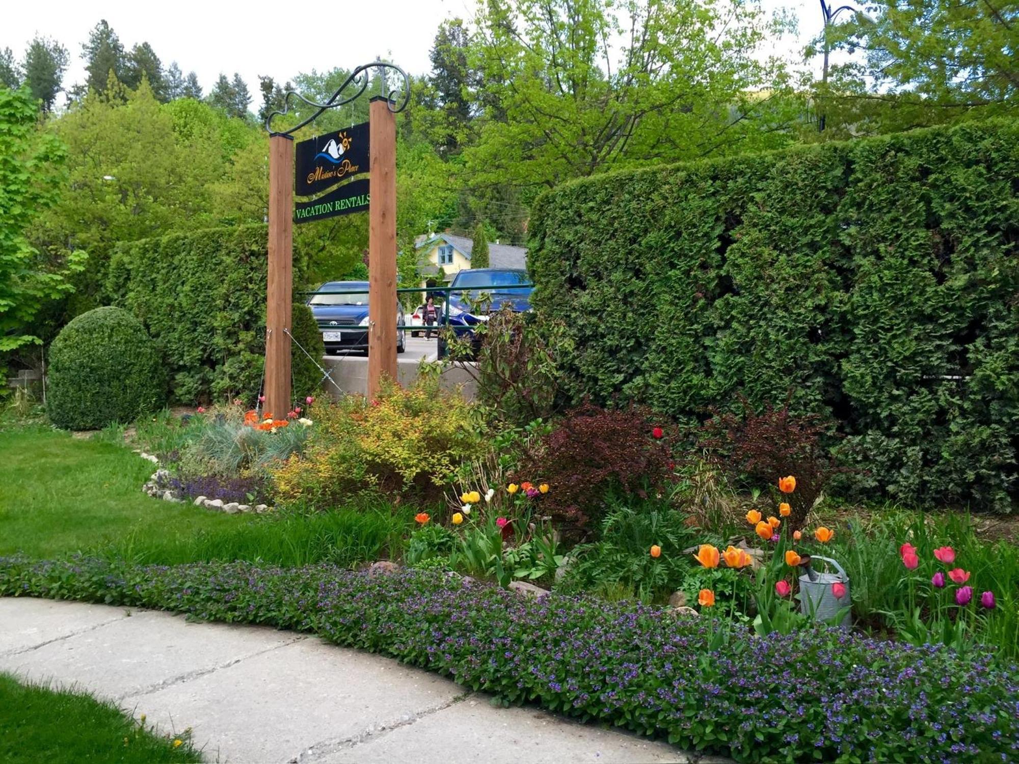Mistisos Place Vacation Rentals Nelson Exterior photo