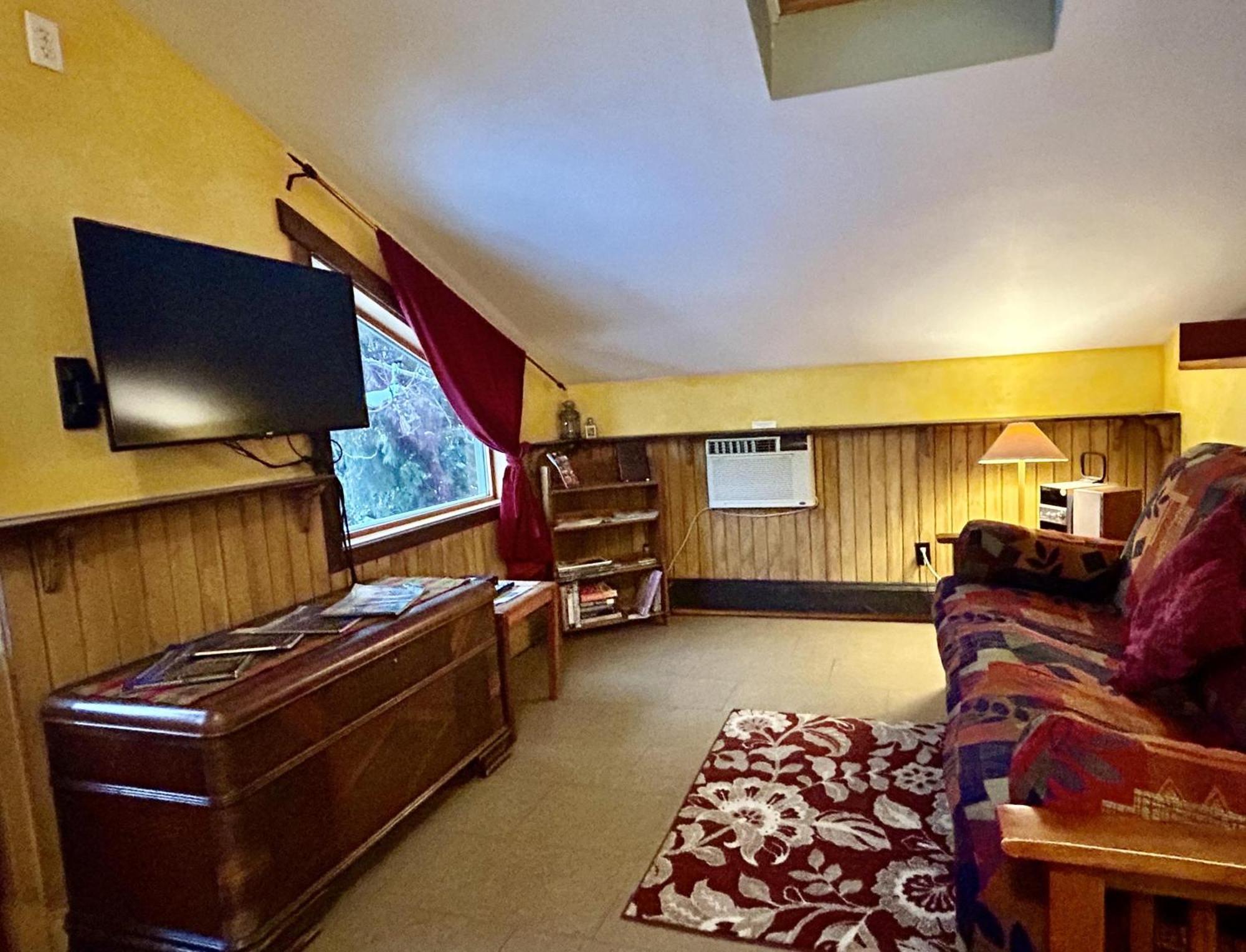 Mistisos Place Vacation Rentals Nelson Exterior photo